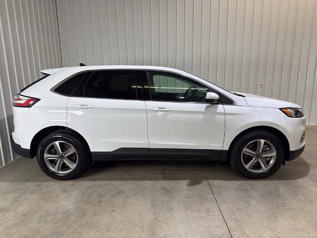 Certified 2023 Ford Edge SEL w/ Convenience Package AWD/4WD image 2