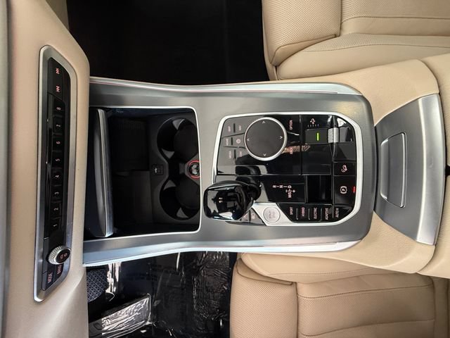 Used 2022 BMW X5 xDrive45e w/ Luxury Seating Package AWD/4WD image 22