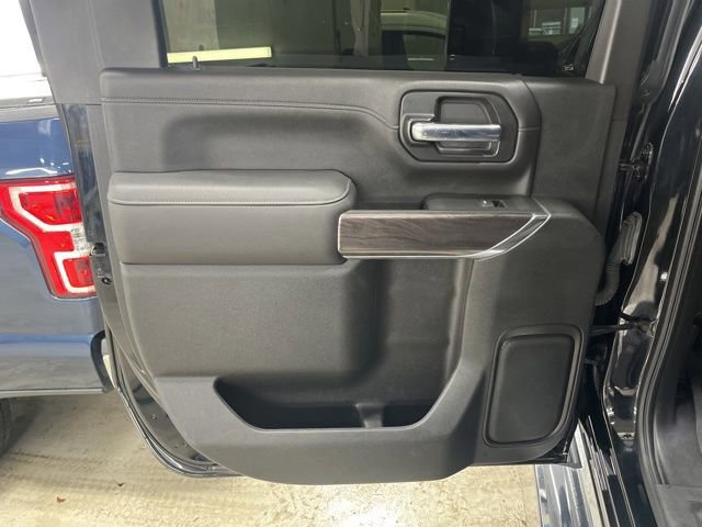 Used 2020 Chevrolet Silverado 2500 LTZ w/ LTZ Plus Package image 33