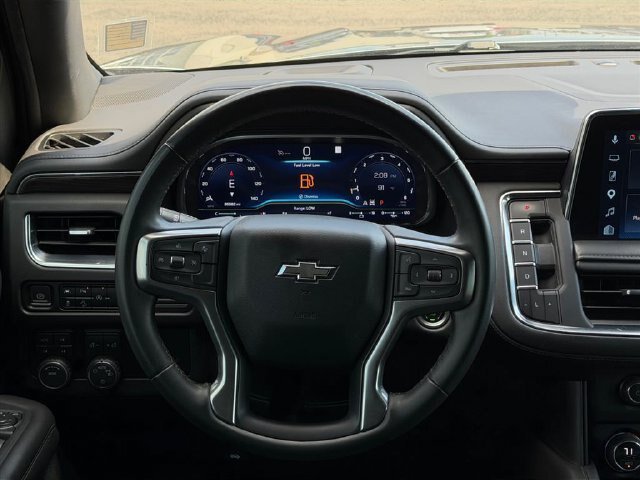 Used 2023 Chevrolet Suburban Z71 AWD/4WD image 16