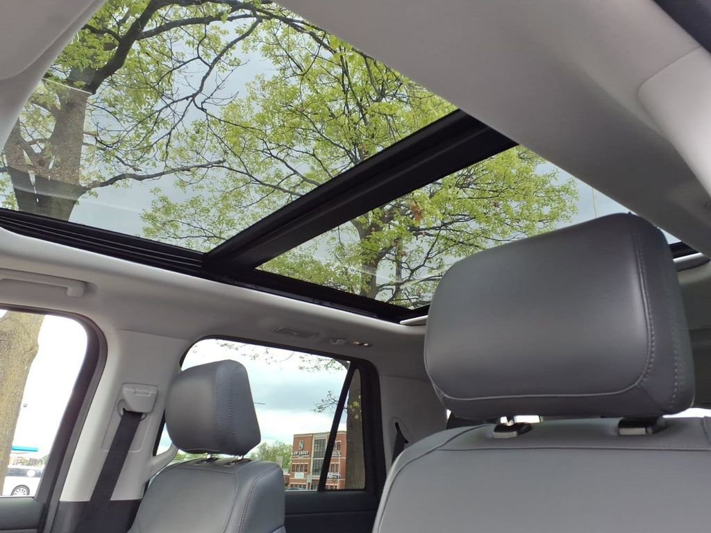 Certified 2025 Ford Expedition Active RWD image 18