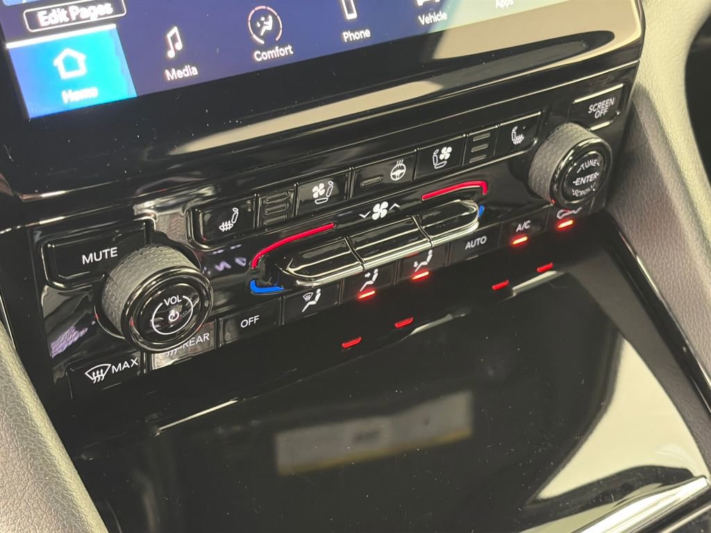 Used 2024 Jeep Grand Cherokee Summit image 21