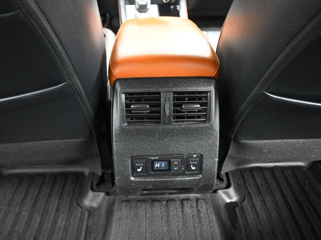 Used 2022 Mitsubishi Outlander SEL image 45