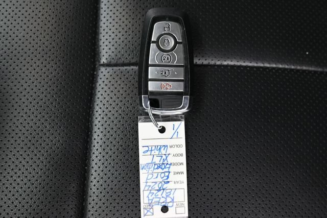 Certified 2024 Ford Expedition XLT RWD image 26