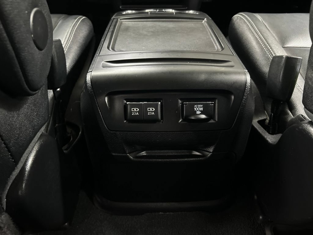 Used 2020 Toyota Sienna SE w/ Nightshade Edition AWD/4WD image 24