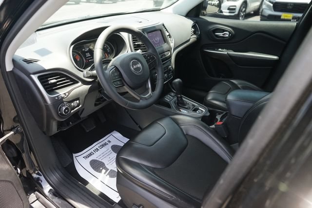 Used 2020 Jeep Cherokee Latitude Plus FWD image 8