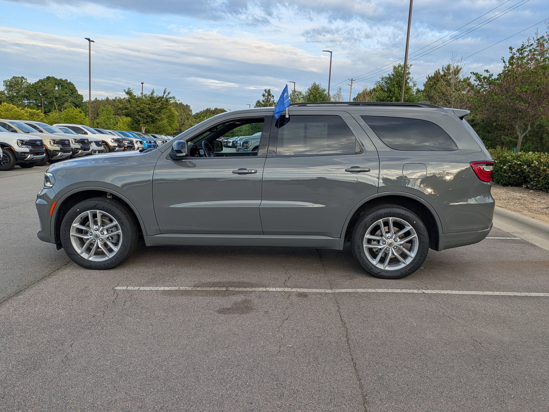 Used 2023 Dodge Durango GT AWD/4WD image 7