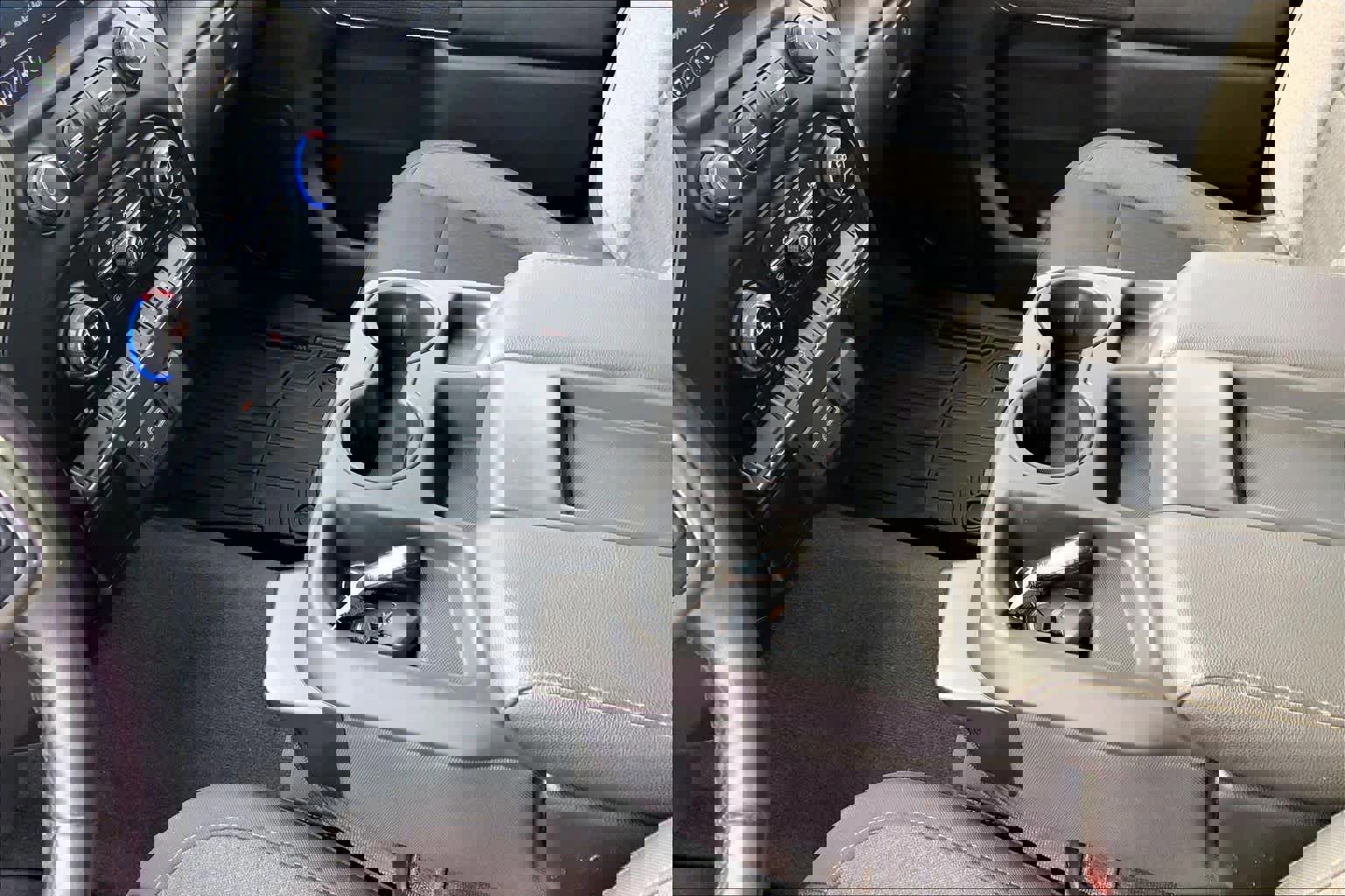 Used 2020 Chevrolet Silverado 1500 LT w/ Texas Edition image 17