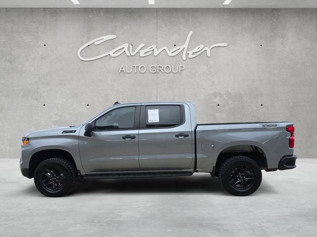 Used 2024 Chevrolet Silverado 1500 Custom Trail Boss w/ Dark Appearance Package AWD/4WD image 13