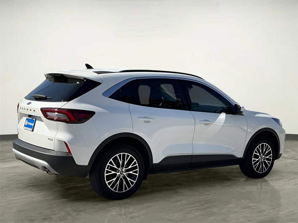 Certified 2024 Ford Escape SE image 8