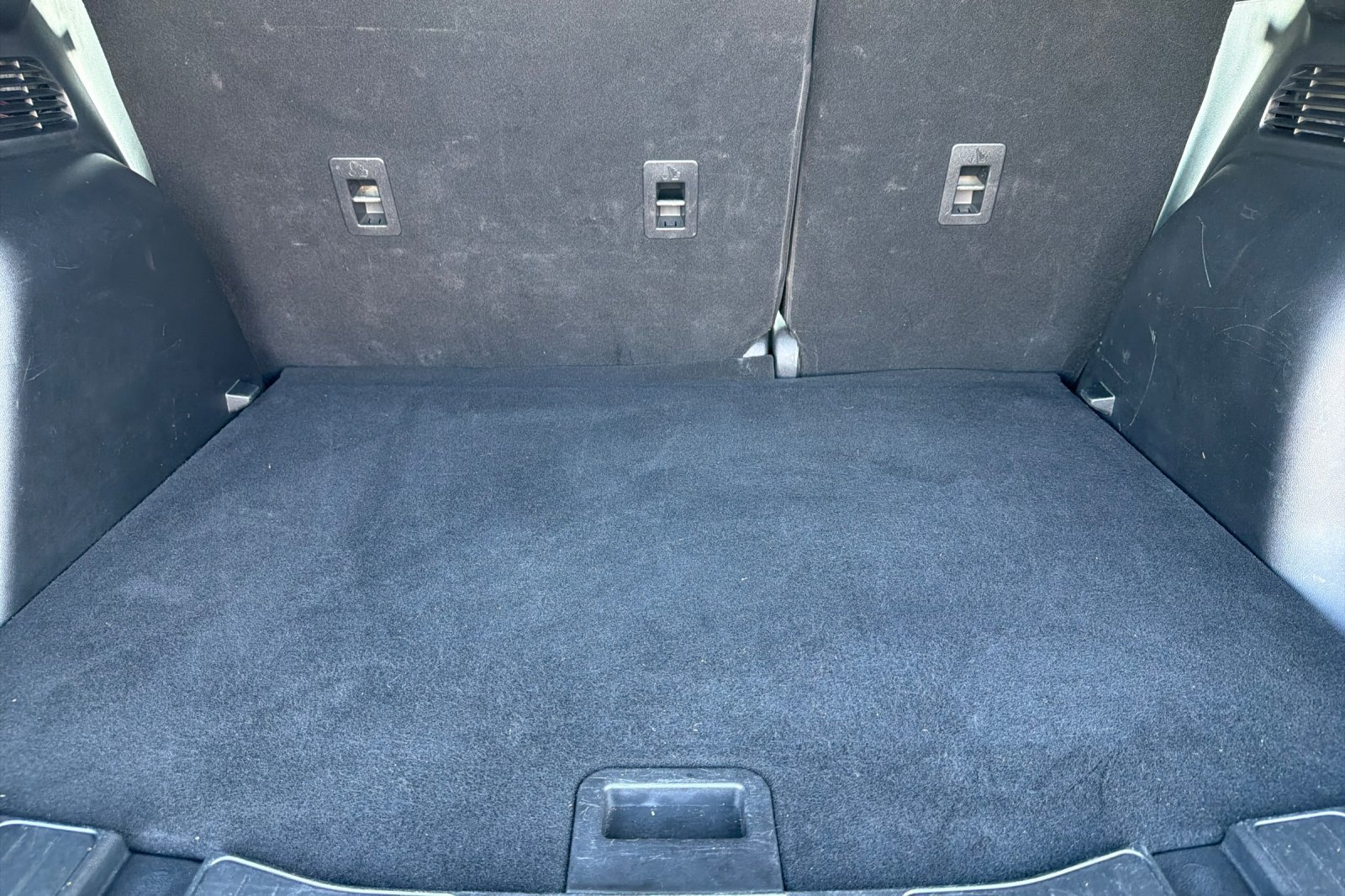Certified 2025 Ford Escape ST-Line Select AWD/4WD image 17