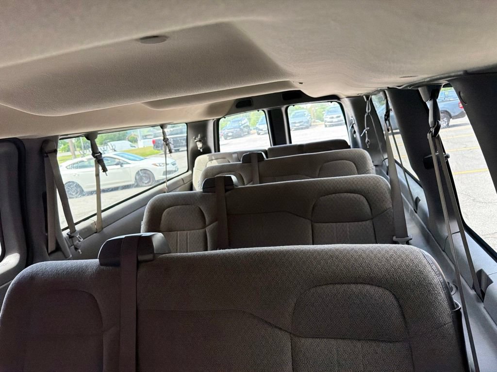 Used 2024 GMC Savana 3500 LS RWD image 11