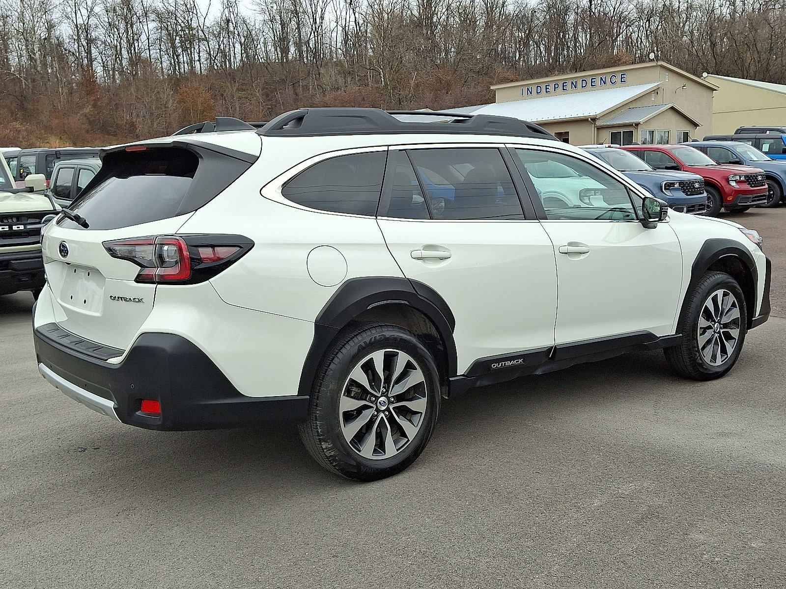 Used 2024 Subaru Outback Limited image 11