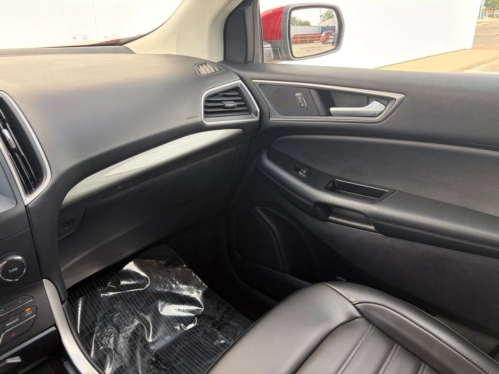 Certified 2019 Ford Edge SEL w/ Equipment Group 201A AWD/4WD image 47