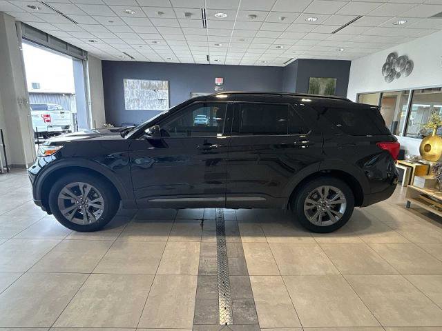 Certified 2023 Ford Explorer XLT w/ Equipment Group 202A AWD/4WD image 5