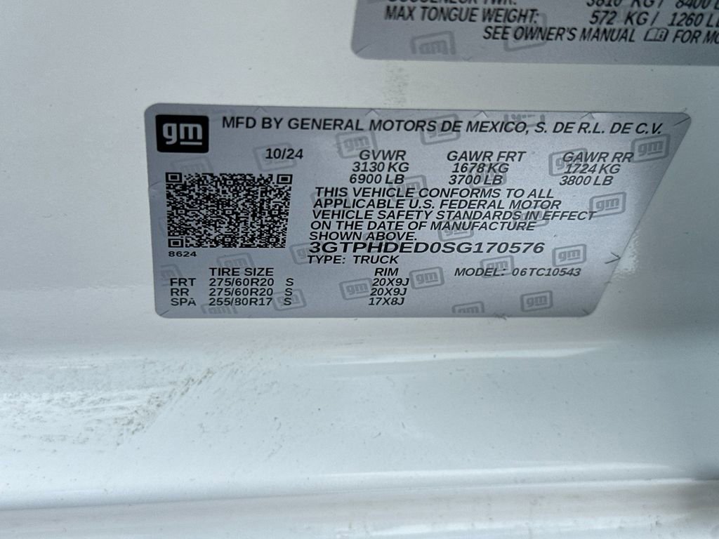 Used 2025 GMC Sierra 1500 SLT w/ SLT Premium Package RWD image 27