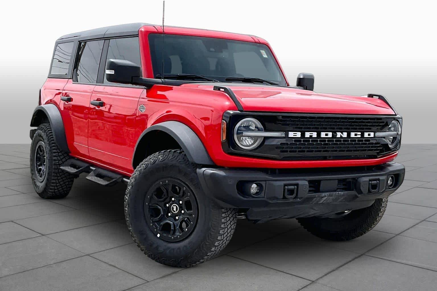 Certified 2023 Ford Bronco Wildtrak AWD/4WD image 3