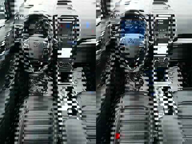 Certified 2024 Ford Edge SEL image 9