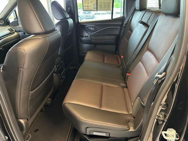 Used 2025 Honda Ridgeline Black Edition image 7
