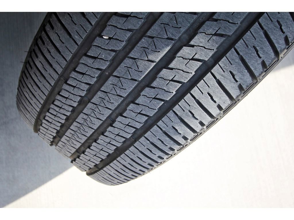 Used 2023 Jeep Grand Cherokee Limited image 31