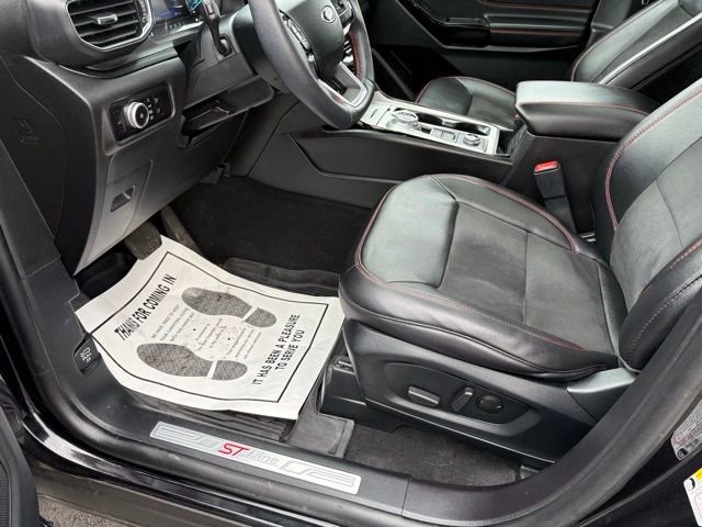 Certified 2023 Ford Explorer ST-Line w/ Class IV Trailer Tow Package image 15