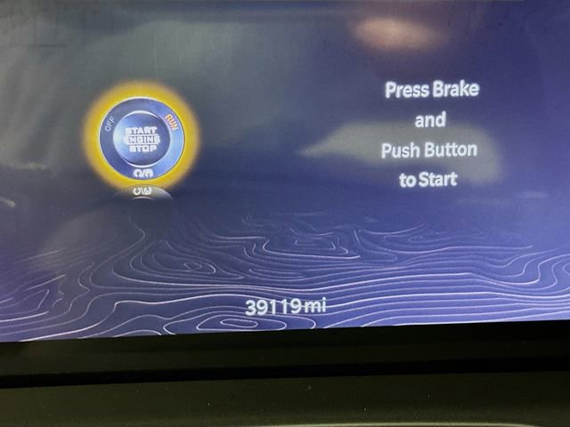 Used 2023 Jeep Grand Cherokee Laredo image 18