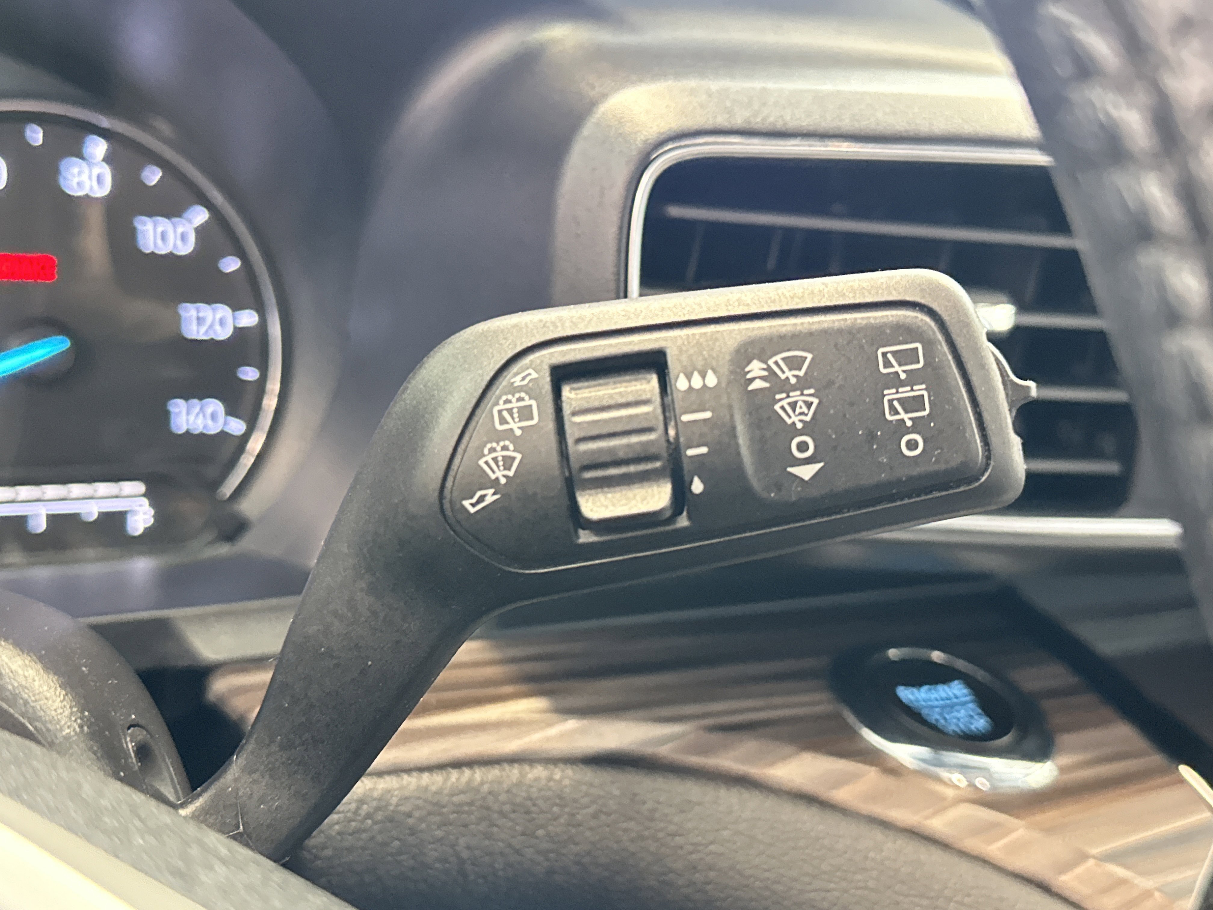 Certified 2023 Ford Explorer Limited w/ Equipment Group 301A image 41