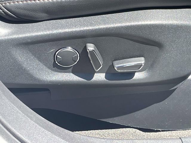 Certified 2017 Ford Explorer XLT w/ Equipment Group 202A image 30