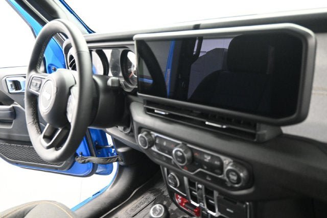 Used 2025 Jeep Wrangler Unlimited Sport AWD/4WD image 17
