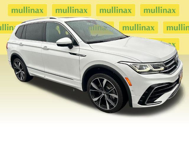Used 2024 Volkswagen Tiguan SEL R-Line AWD/4WD image 1