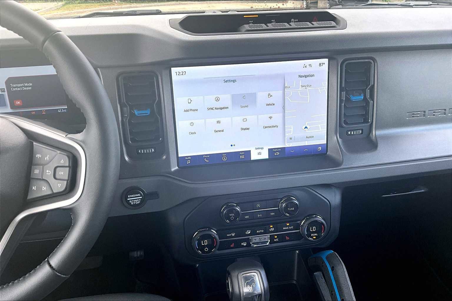 Certified 2024 Ford Bronco Black Diamond image 9