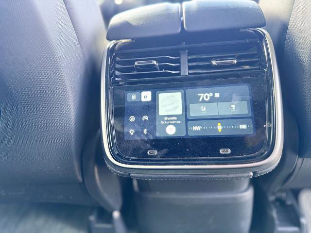 Used 2023 Rivian R1S Adventure image 19