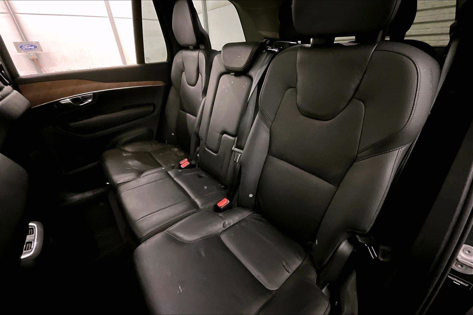 Used 2022 Volvo XC90 T6 Momentum w/ Advanced Package image 25