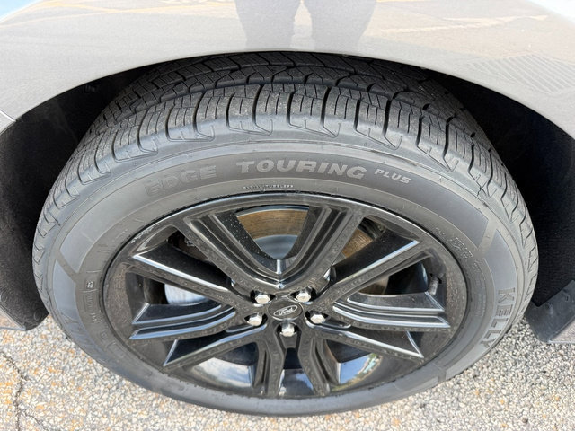 Certified 2024 Ford Edge ST-Line AWD/4WD image 13