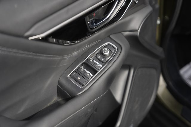 Used 2021 Subaru Outback Limited image 29