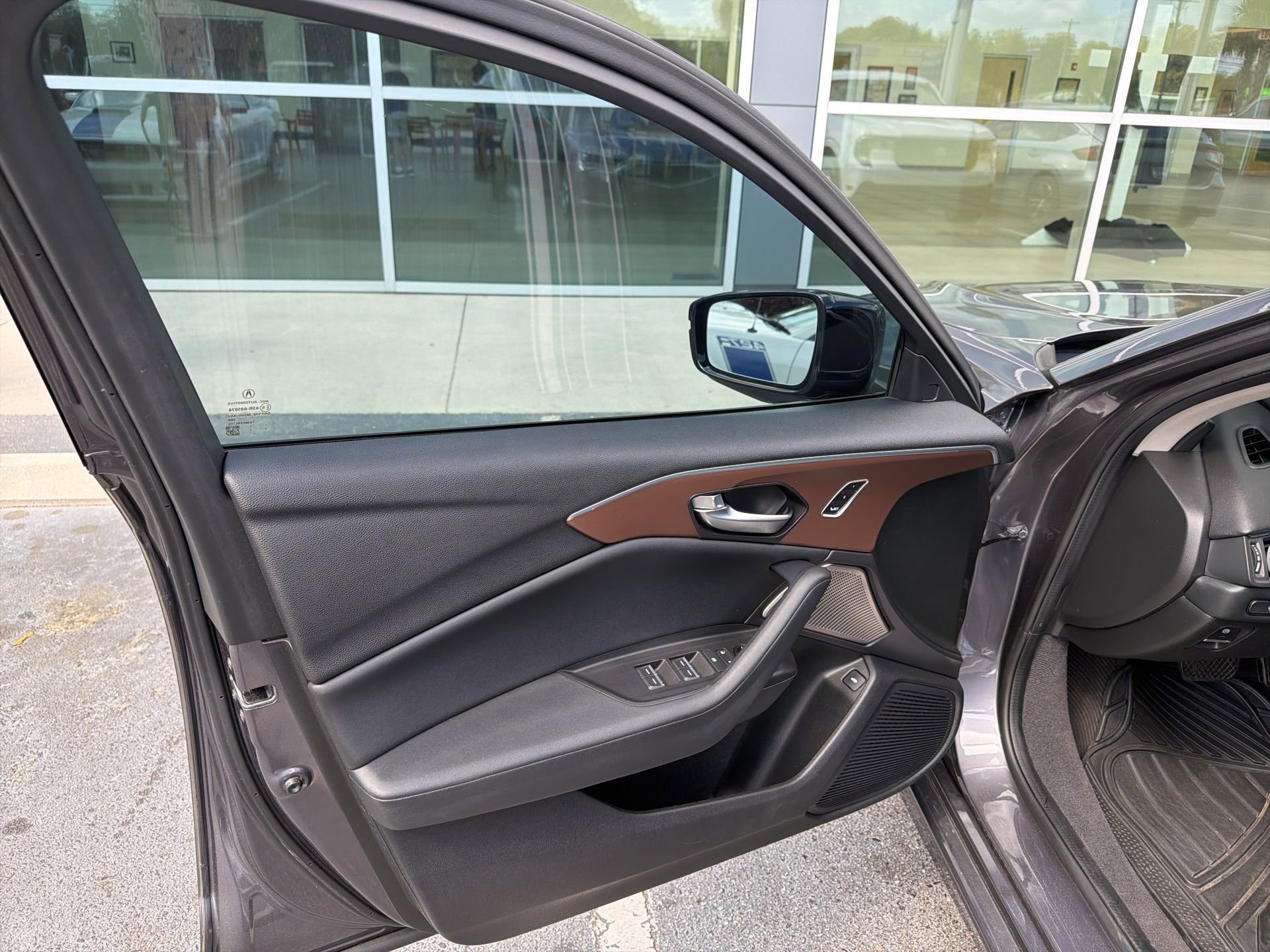 Used 2021 Acura TLX w/ Technology Package image 13