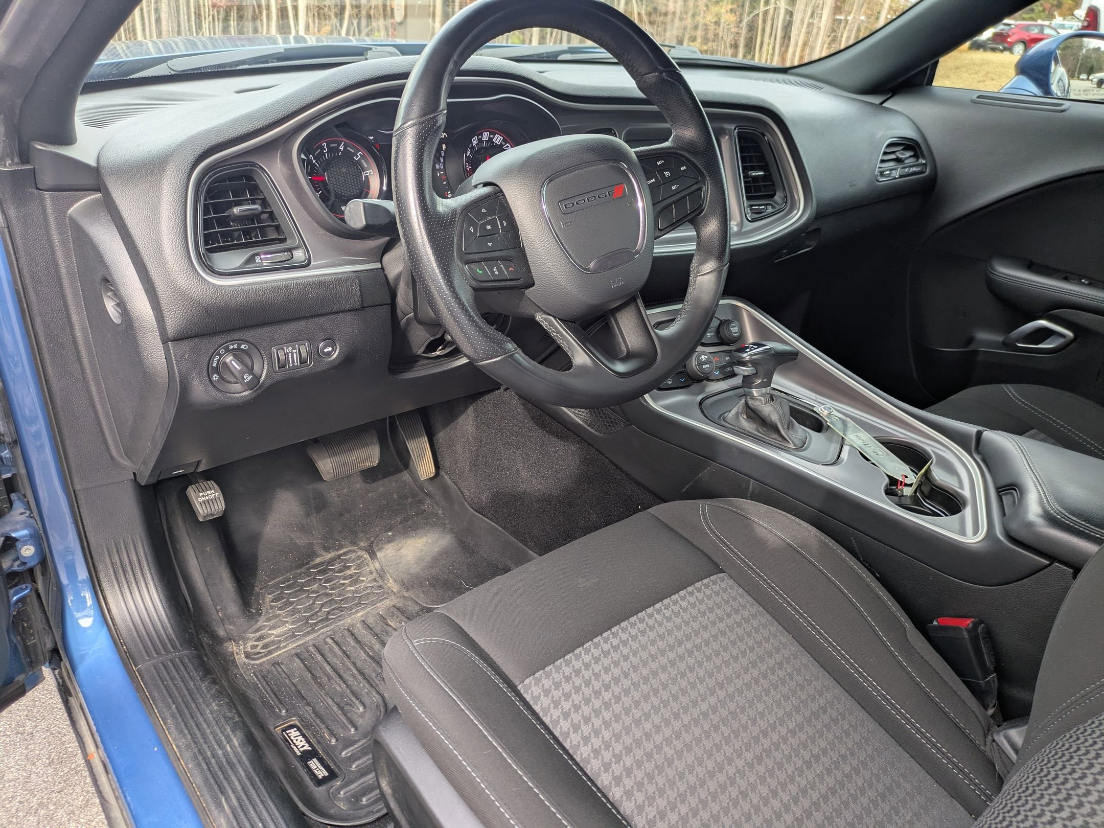 Used 2022 Dodge Challenger SXT w/ Blacktop Package image 23