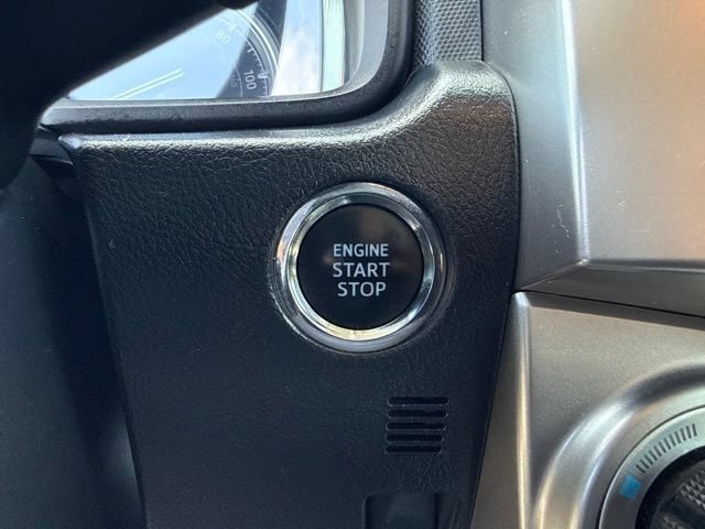 Used 2020 Toyota 4Runner Limited AWD/4WD image 26