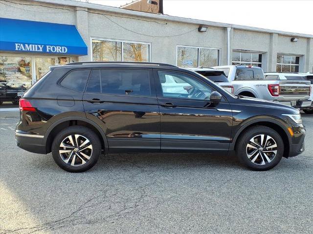 Used 2024 Volkswagen Tiguan S image 8