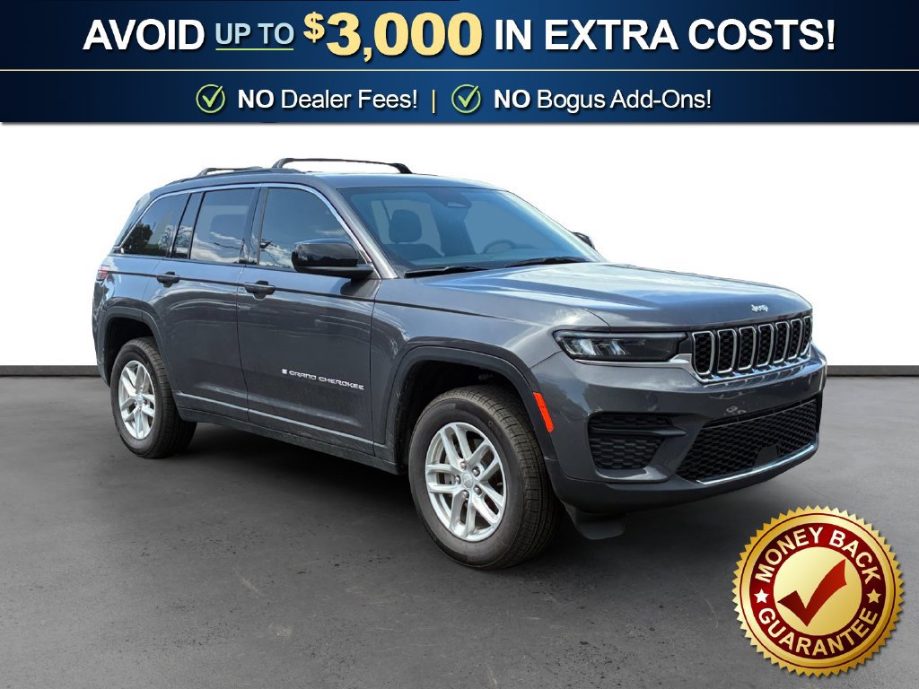 Used 2025 Jeep Grand Cherokee Laredo X AWD/4WD image 8