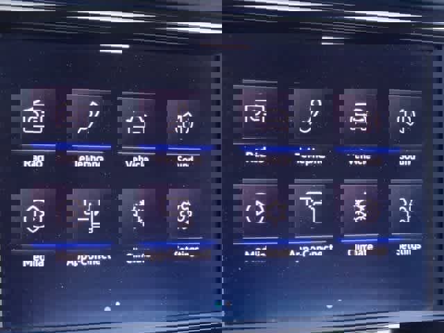 Used 2024 Volkswagen Jetta SE image 23