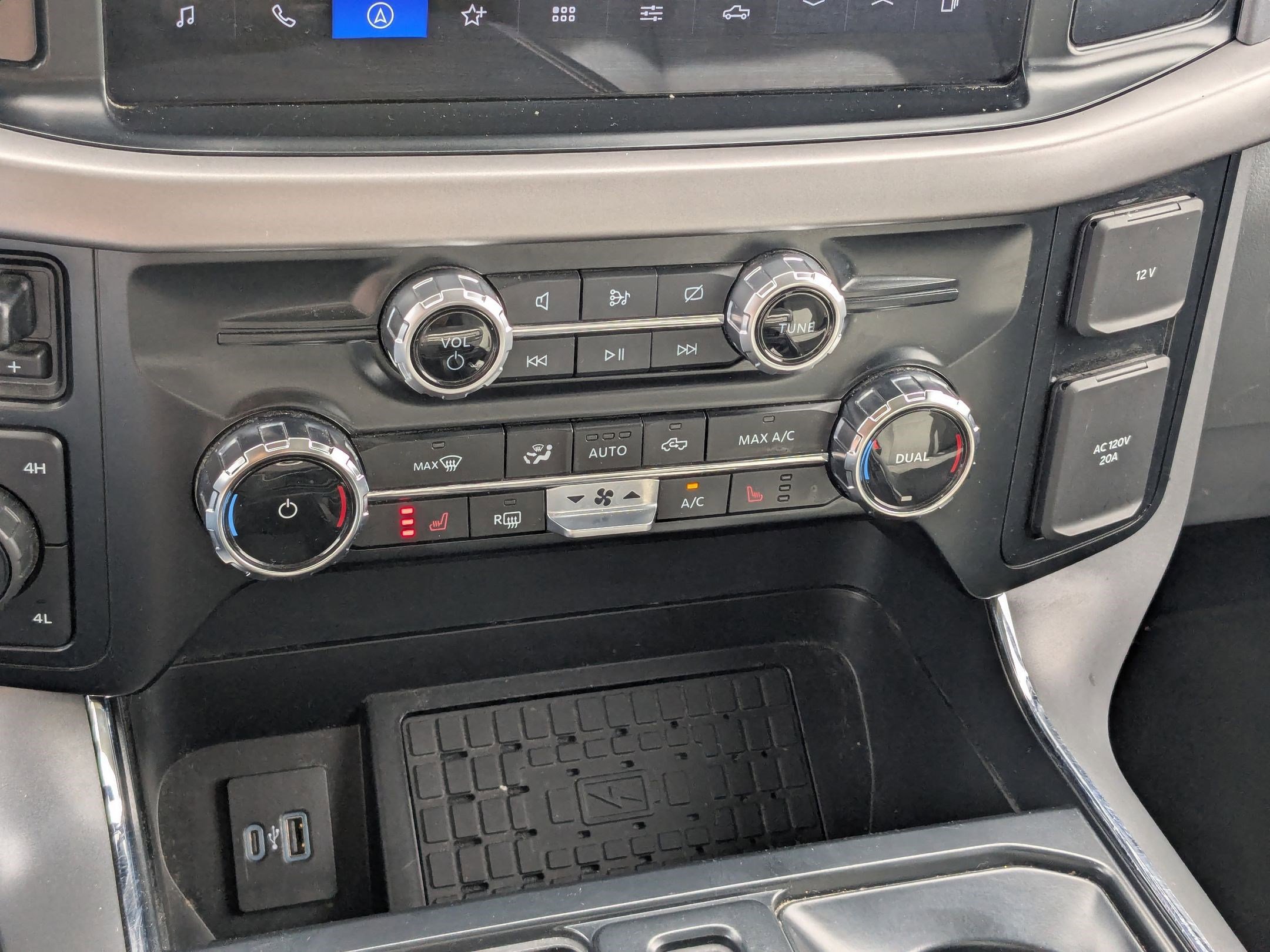 Certified 2024 Ford F150 XLT w/ Equipment Group 302A MID image 27