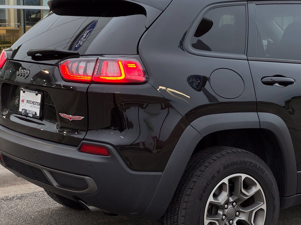 Used 2020 Jeep Cherokee Trailhawk w/ Cold Weather Group AWD/4WD image 49