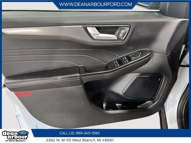 Certified 2025 Ford Escape SE FWD image 11