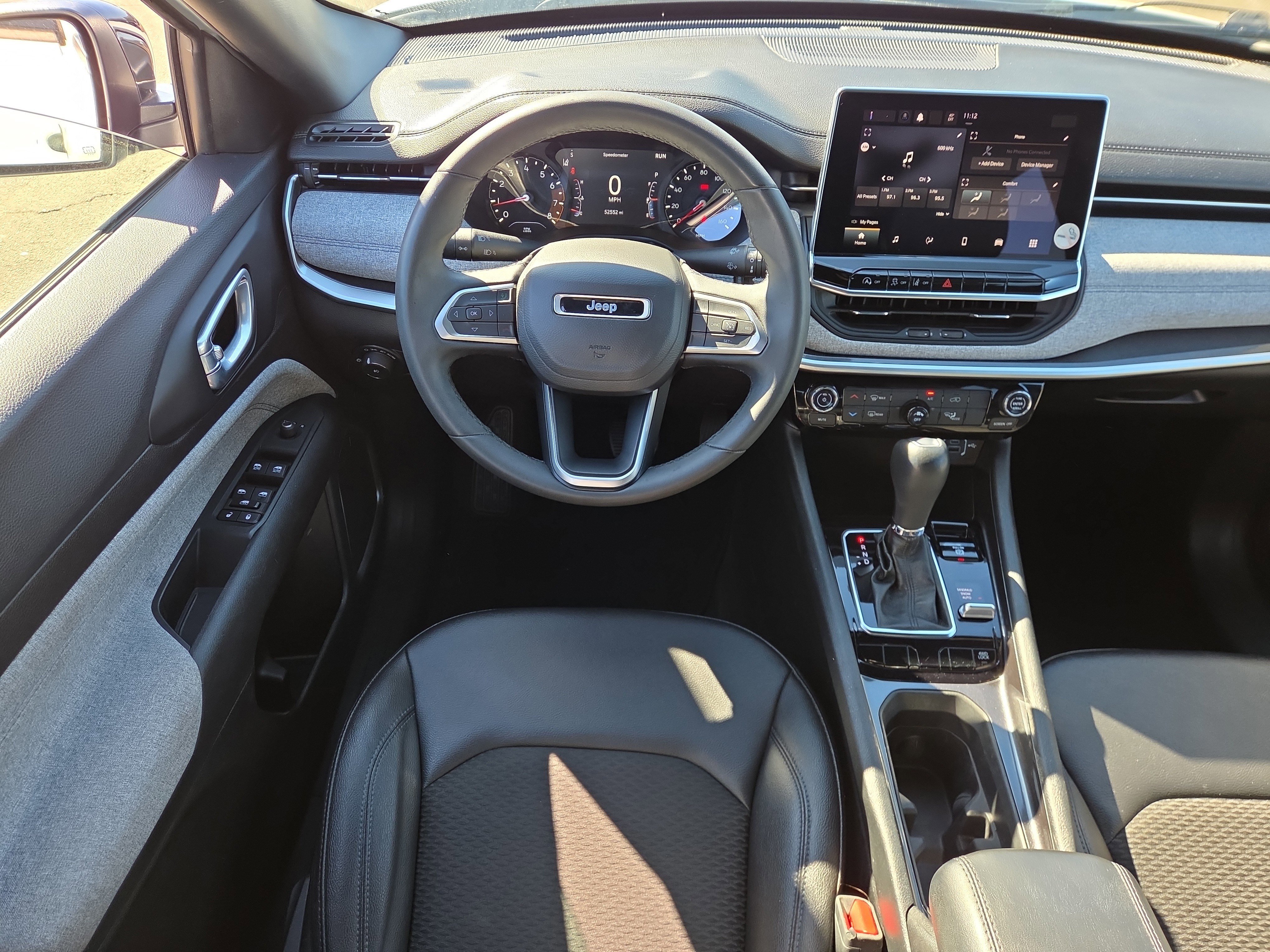 Used 2024 Jeep Compass Latitude image 12