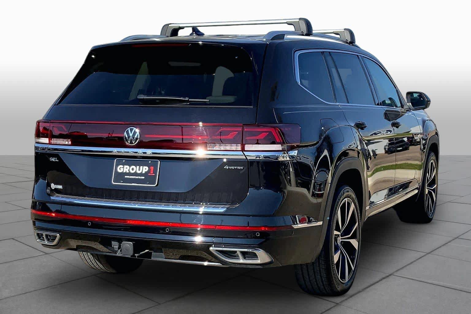 Used 2025 Volkswagen Atlas SEL Premium R-Line AWD/4WD image 13