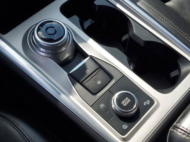 Certified 2024 Ford Explorer XLT w/ Equipment Group 202A AWD/4WD image 17