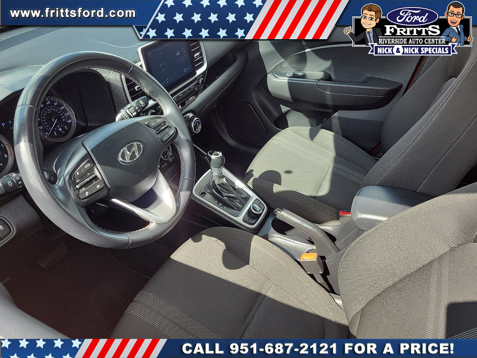 Used 2022 Hyundai Venue SEL w/ Cargo Package FWD image 4