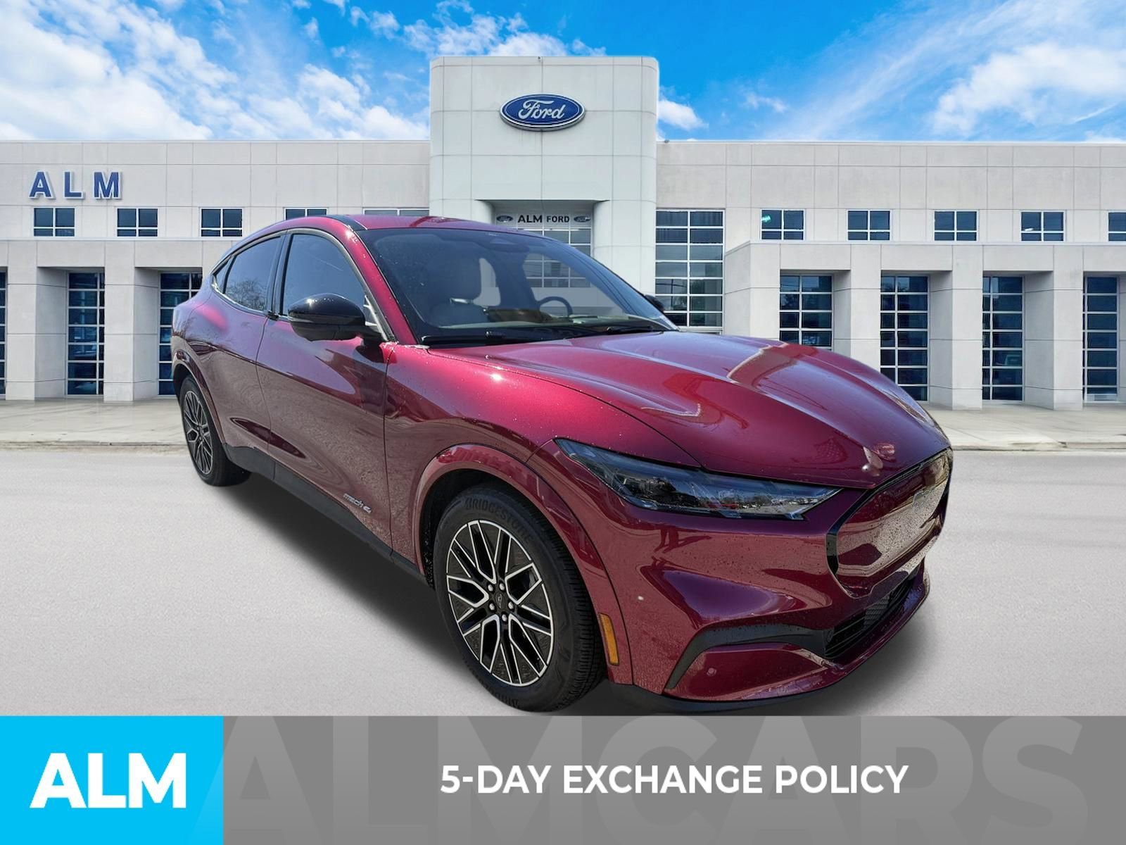 Certified 2025 Ford Mustang Mach-E Premium image 3