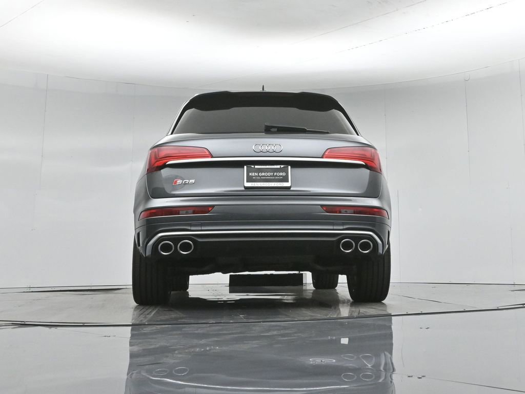 Used 2021 Audi SQ5 Premium w/ Convenience Package image 16